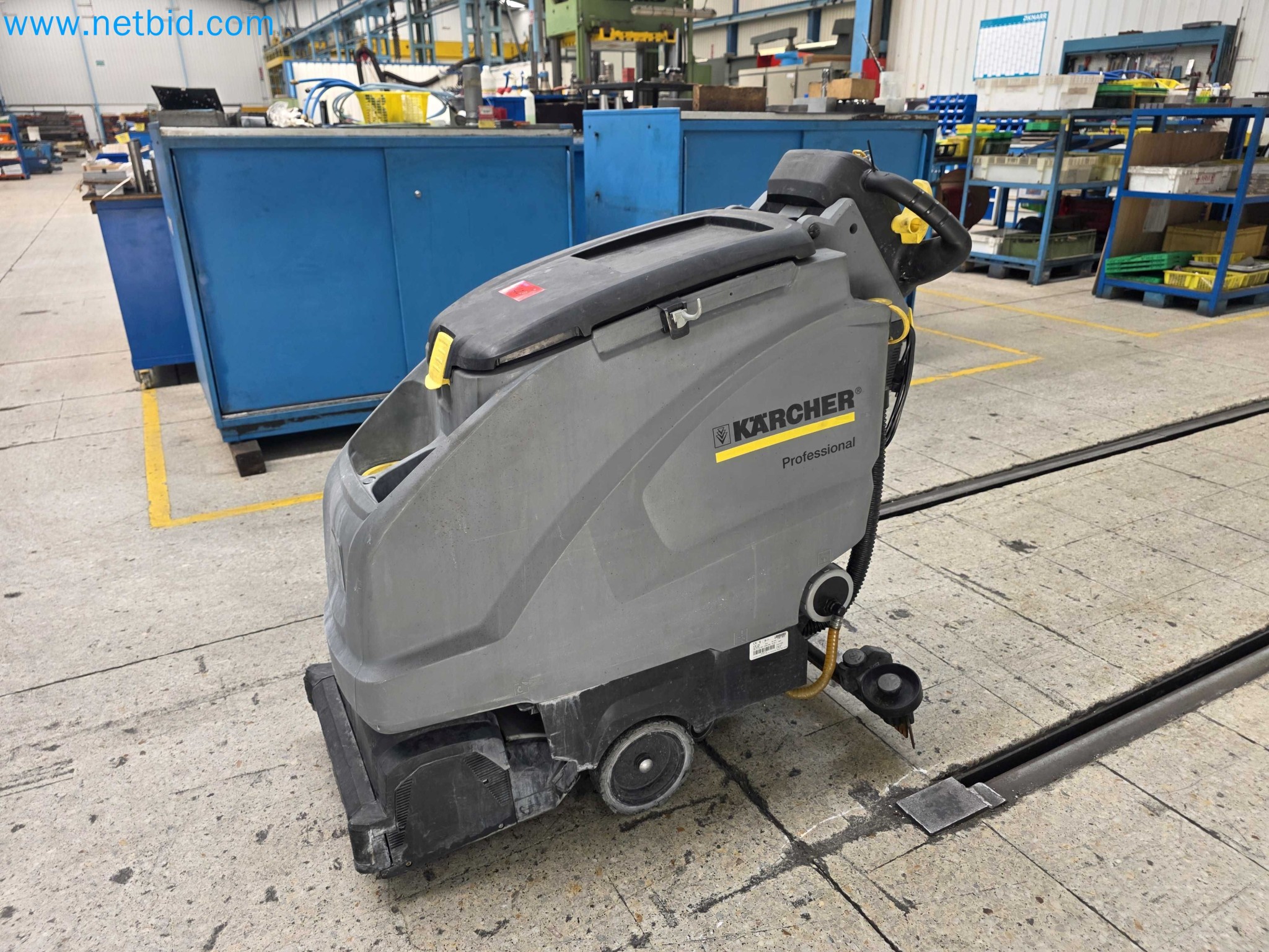 Industrie-Scheuersaugmaschine KÄRCHER B 40 C Bp